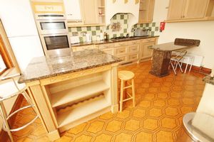 Photo 6- click for photo gallery